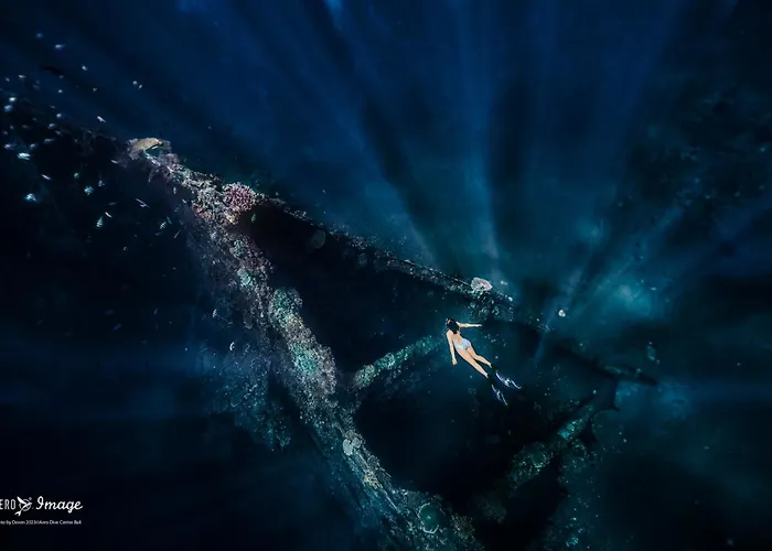 Dive & Dwell ホテル